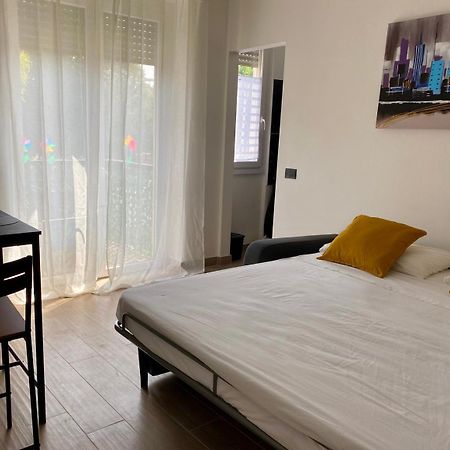 Moderno Ed Elegante Loft Con Balcone Apartment Milano Ngoại thất bức ảnh