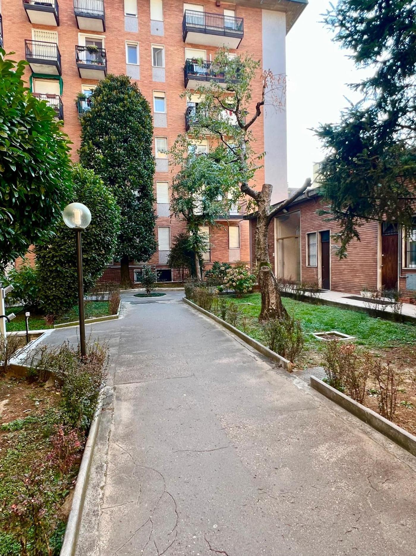Moderno Ed Elegante Loft Con Balcone Apartment Milano Ngoại thất bức ảnh